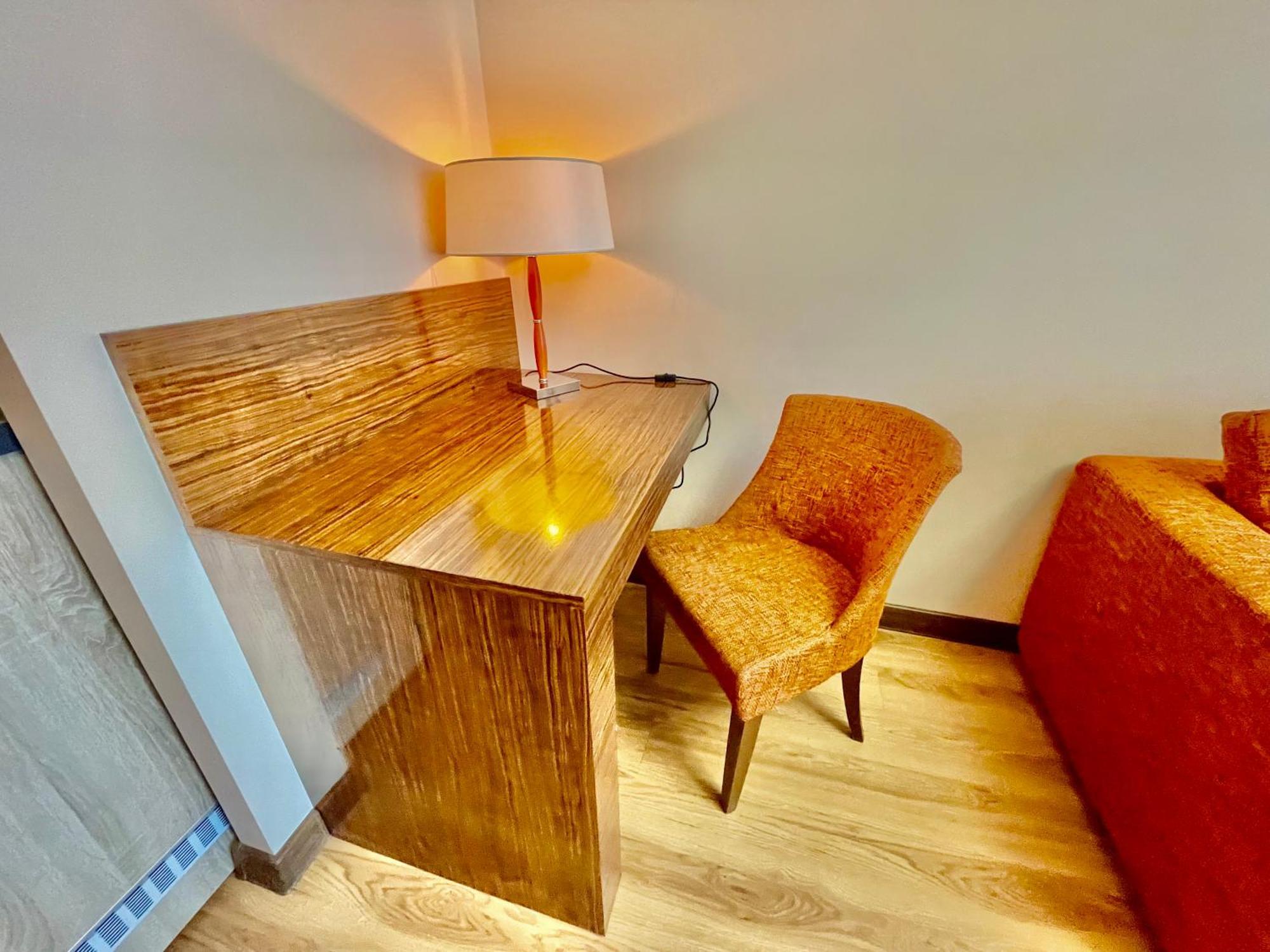 Royal Studio Apartment With A Perfect View - Yamaluxe Bukarest Eksteriør billede